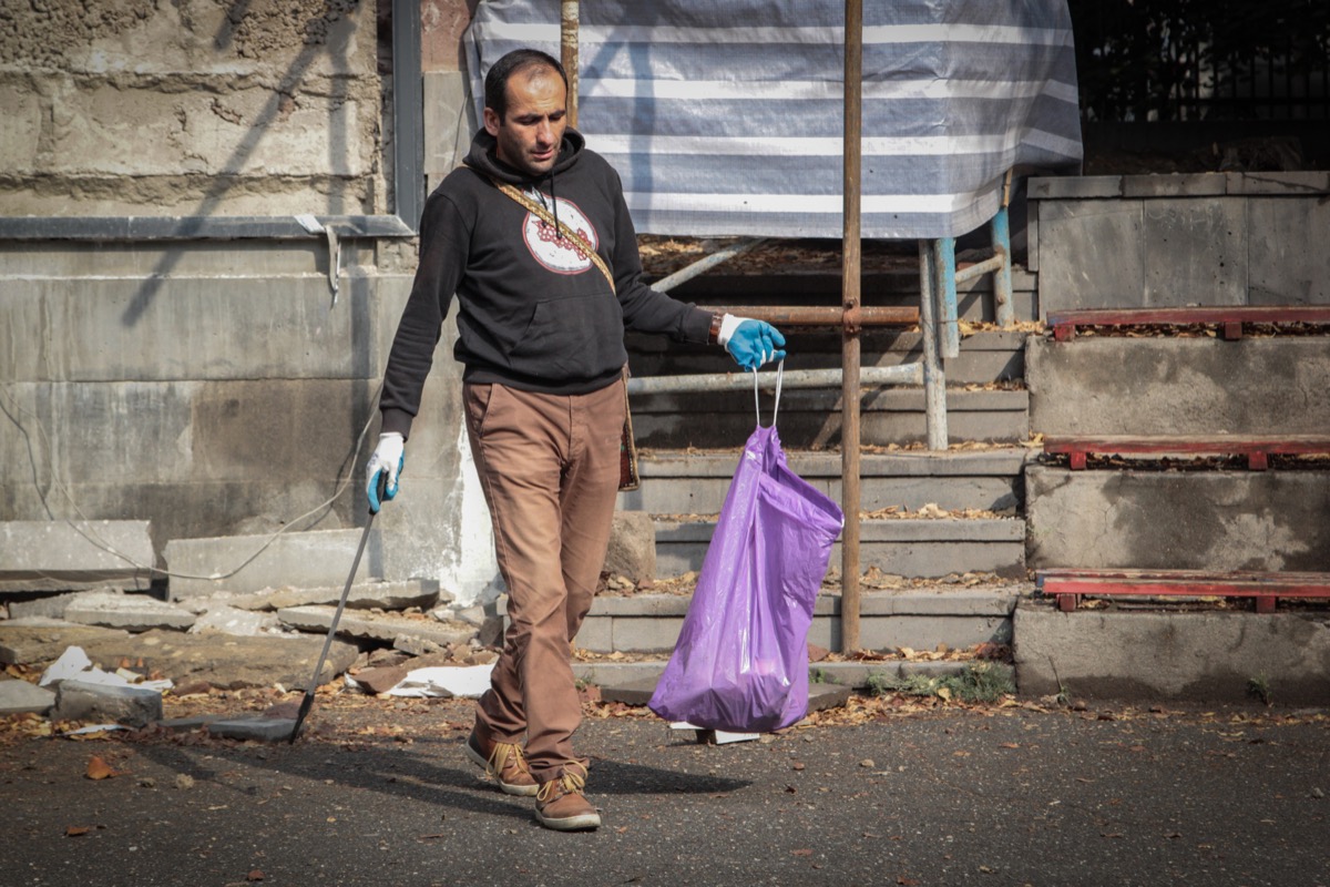 Plogging Armenia community activity 4