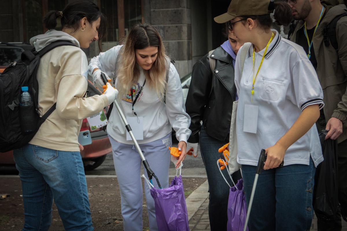 Plogging Armenia community activity 5